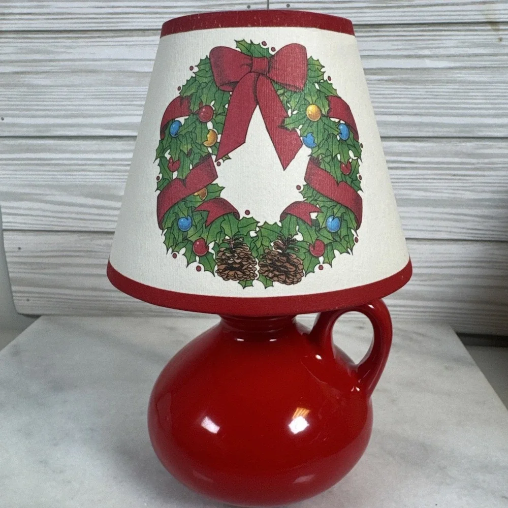Candlelamp by Dreamlites, Red, Christmas Wreath